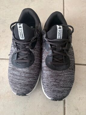 Under Armour Men’s Charged Pursuit Knit Trainers - Black & Gray